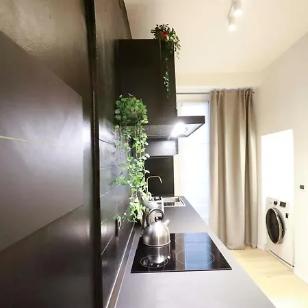 Casaviva - Modern Trilo In Carmine Apartment Genoa