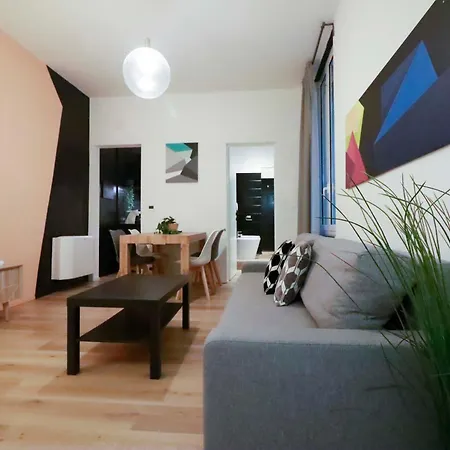 Apartment Casaviva - Modern Trilo In Carmine *
