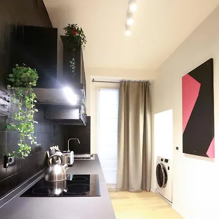 Casaviva - Modern Trilo In Carmine Apartmán Janov